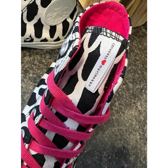 CONVERSE ❤️ Marimekko Black White Designer Sneakers - Picture 11 of 12